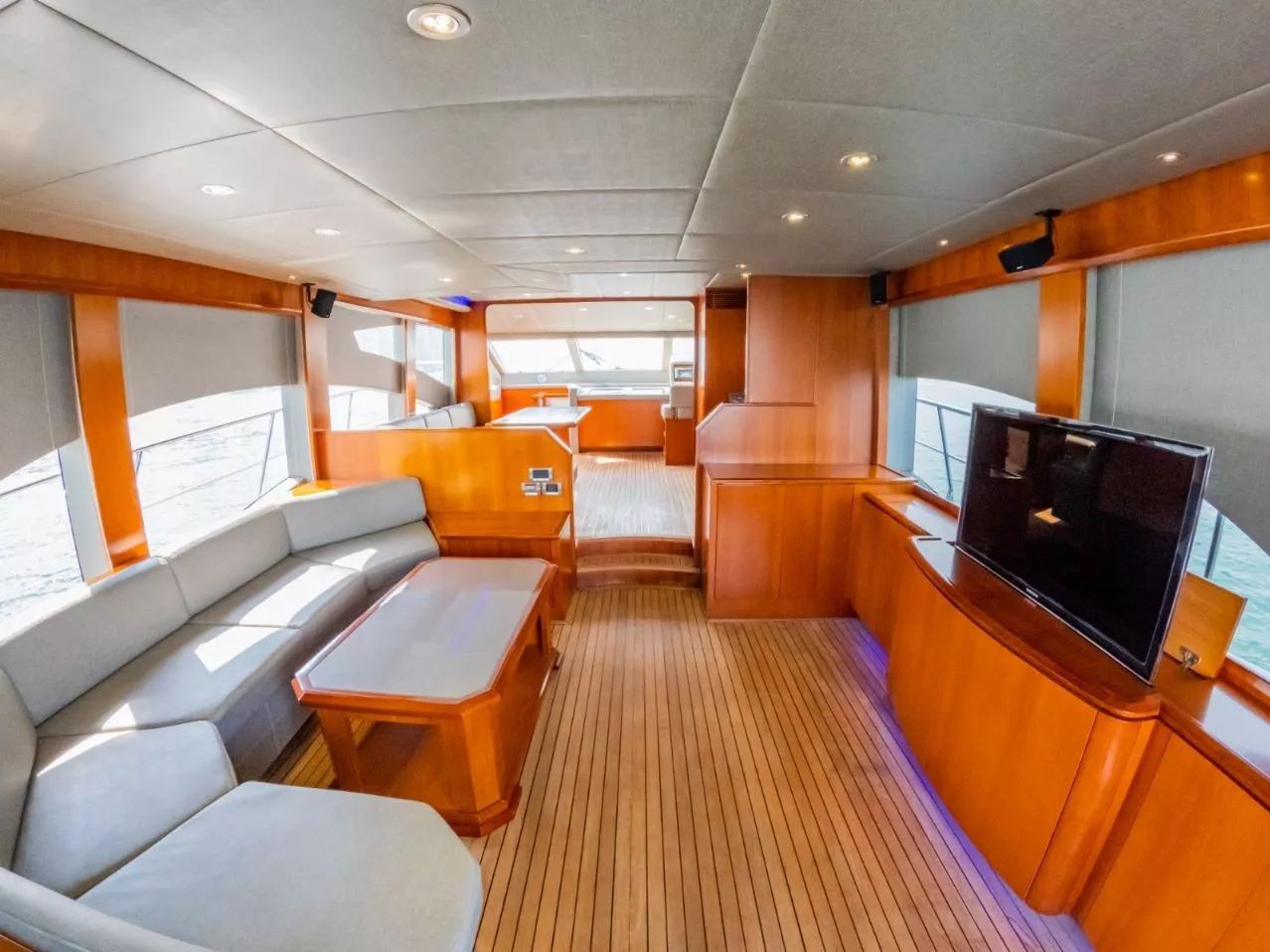 Azimut Lana — photo 4