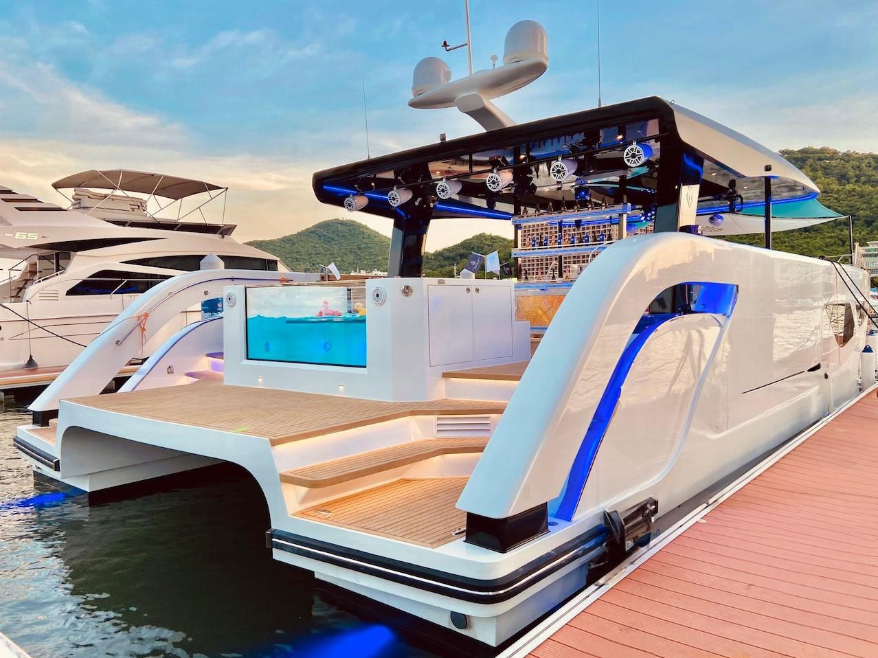 Catamaran Ozone — photo 14