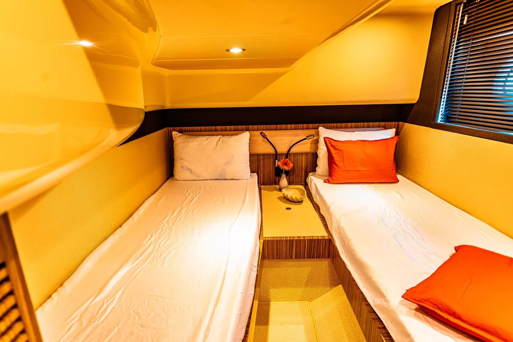 Azimut Magellano 43 ft — photo 14