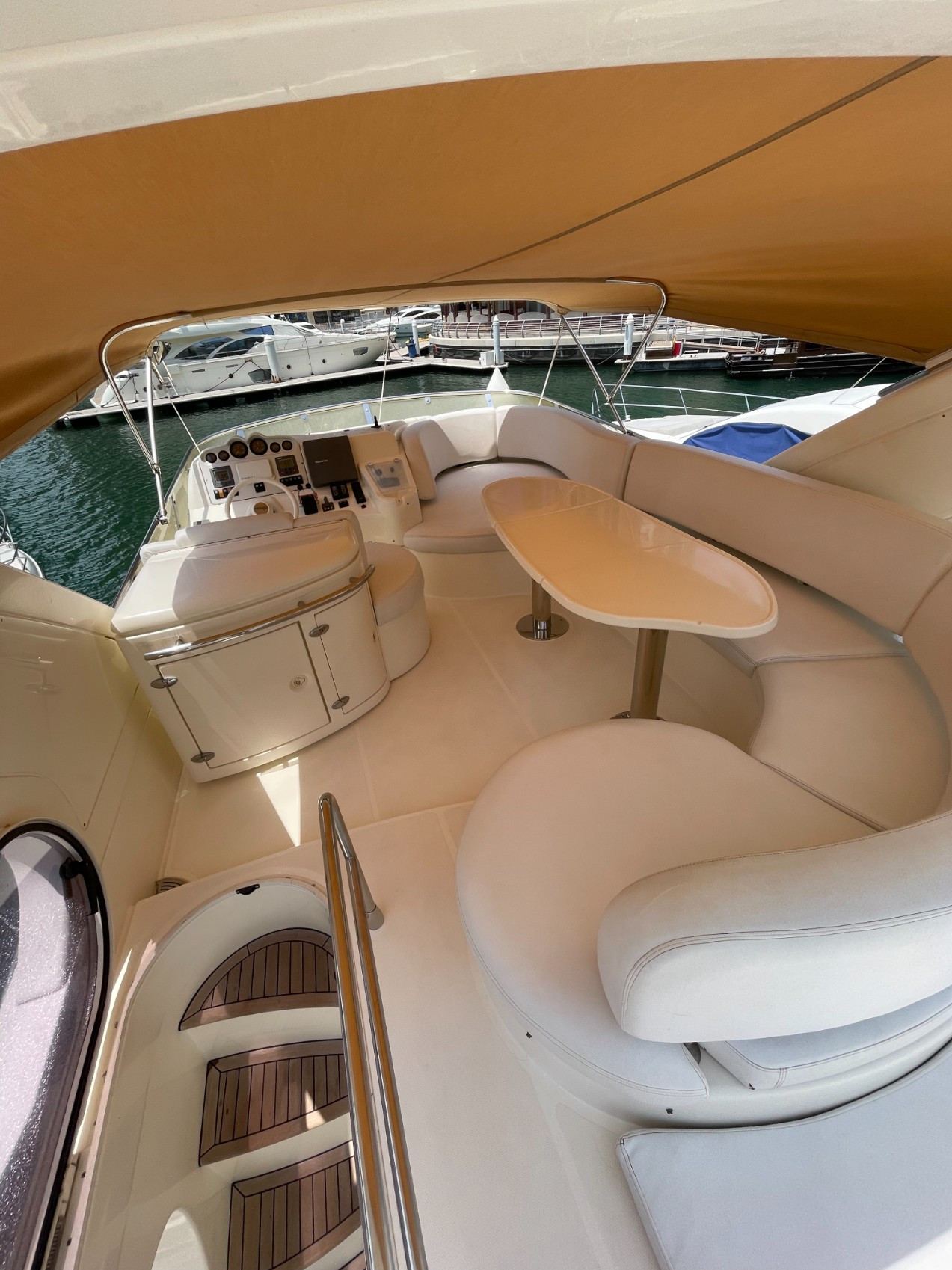 Azimut Grand Crew — photo 3