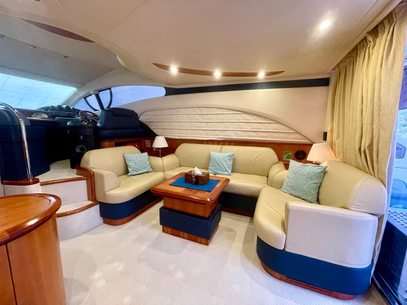 Azimut Grand Crew — photo 4