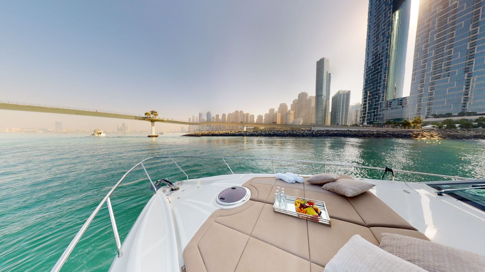 Pershing 5X Pearl White — photo 14