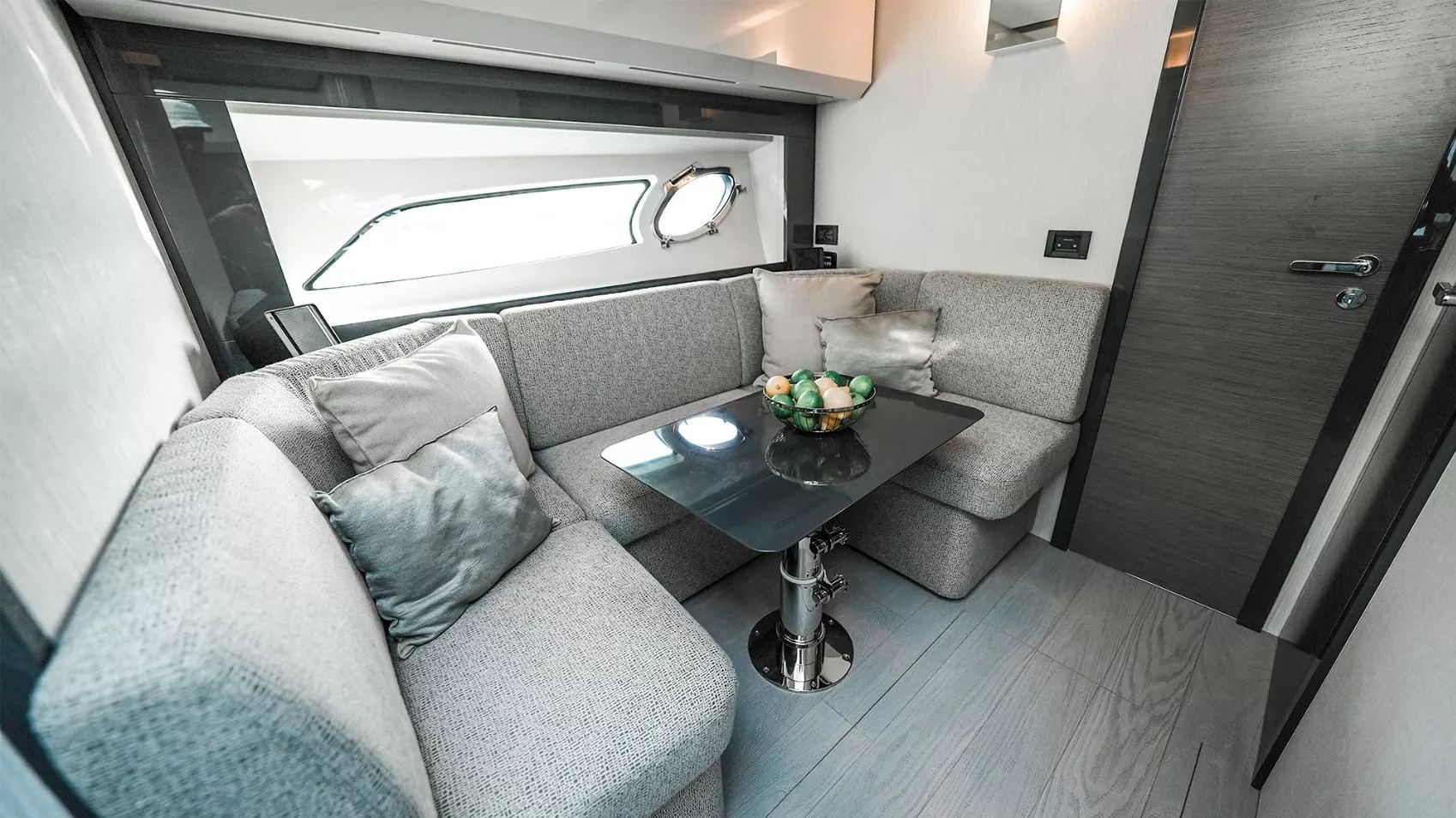 Pershing 5X Shark Grey — фото 12
