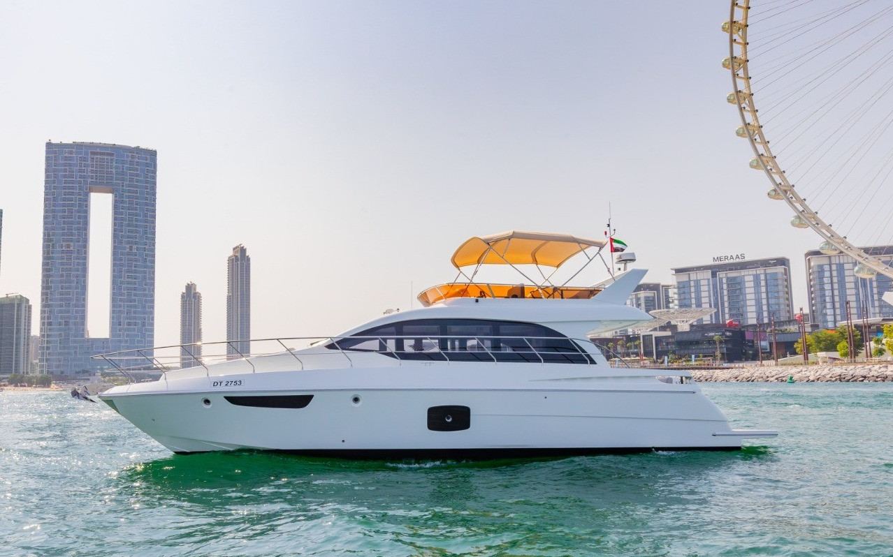 Sky Walker Ace, 52 ft