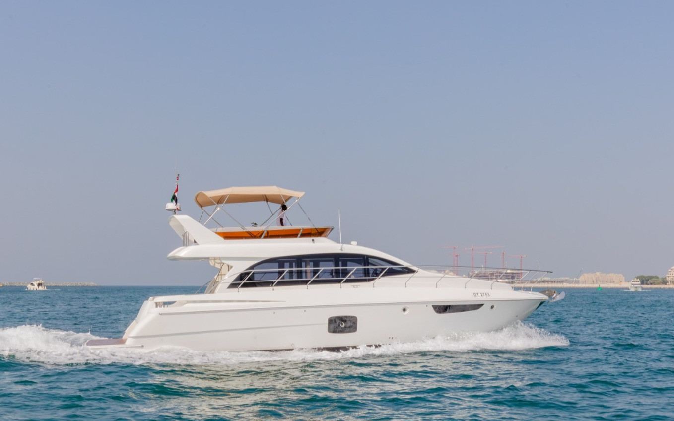Sky Walker Kio, 52 ft