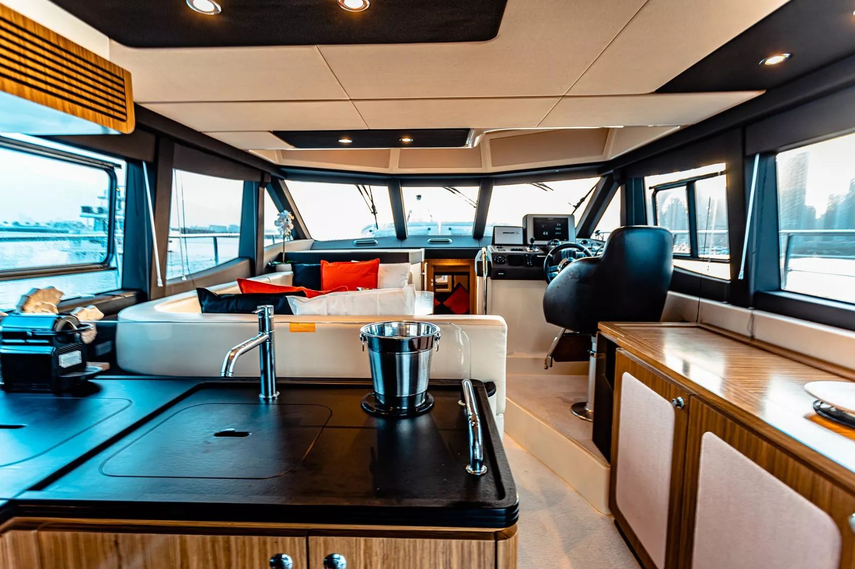Azimut Magellano 43 ft — photo 4