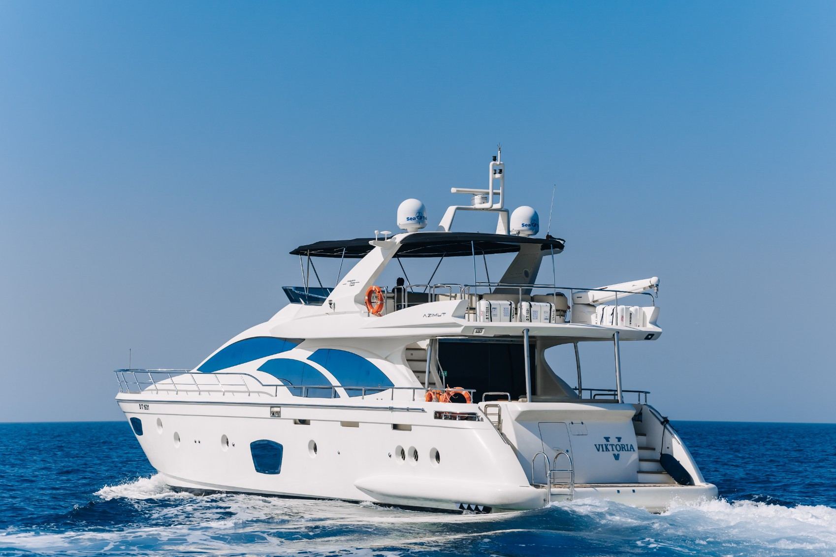 Azimut Viktoria — photo 5