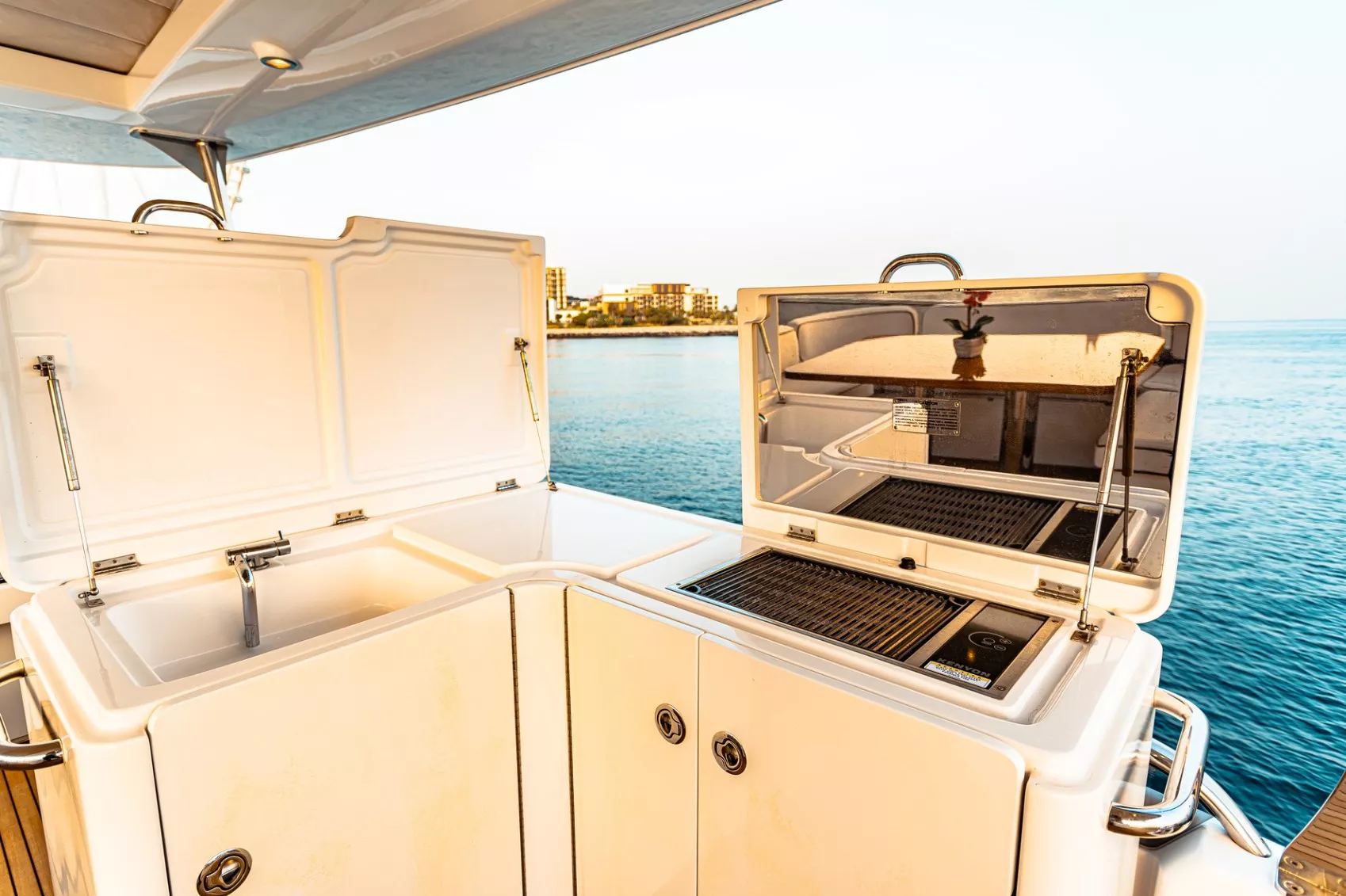 Azimut Magellano 66 ft — photo 4