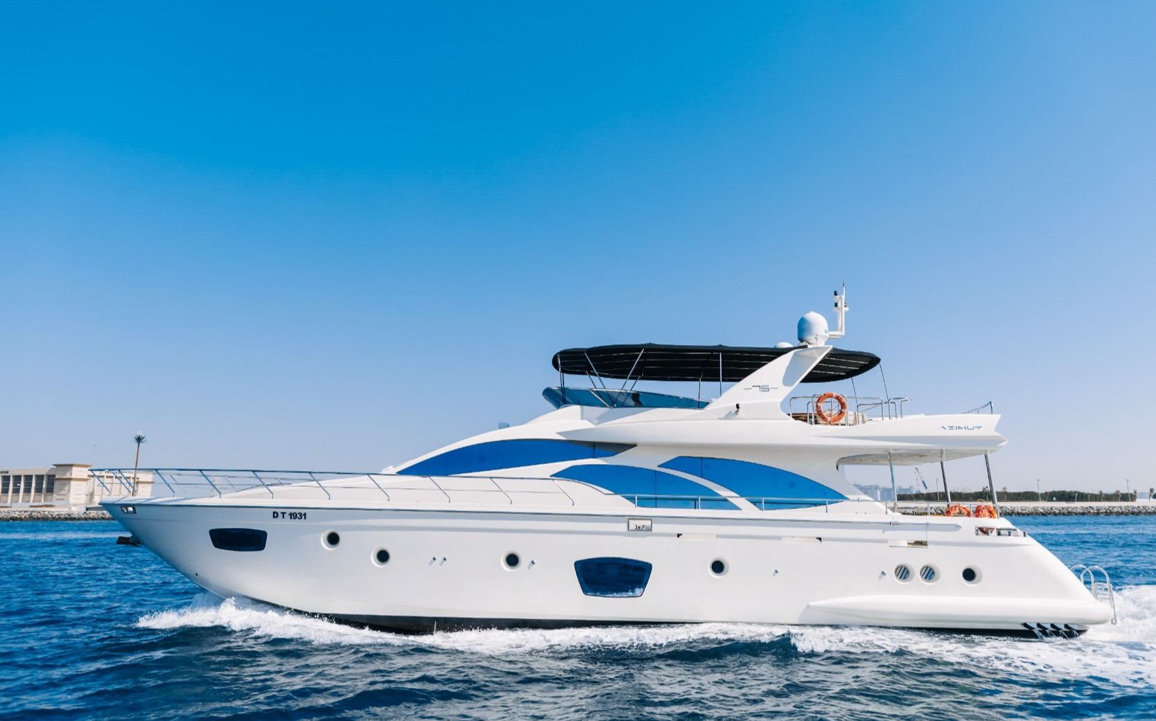Azimut Viktoria, 75 ft