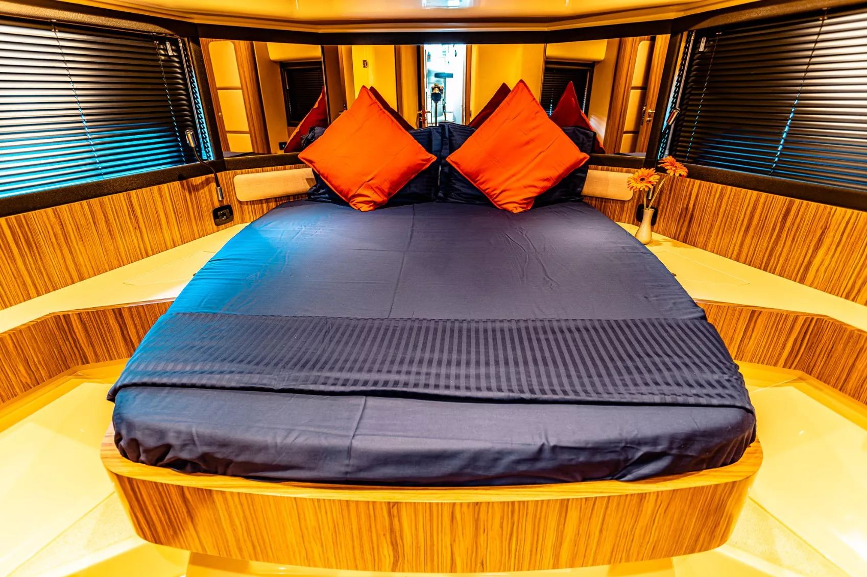 Azimut Magellano 43 ft — photo 10