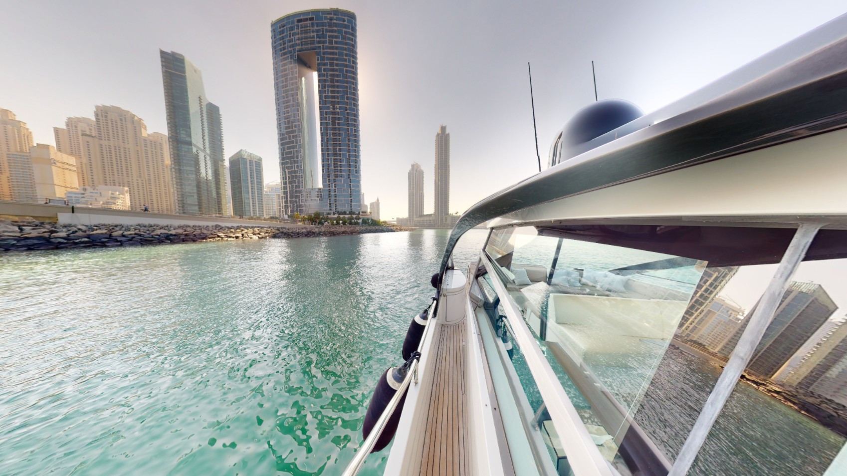 Pershing 5X Pearl White — photo 5