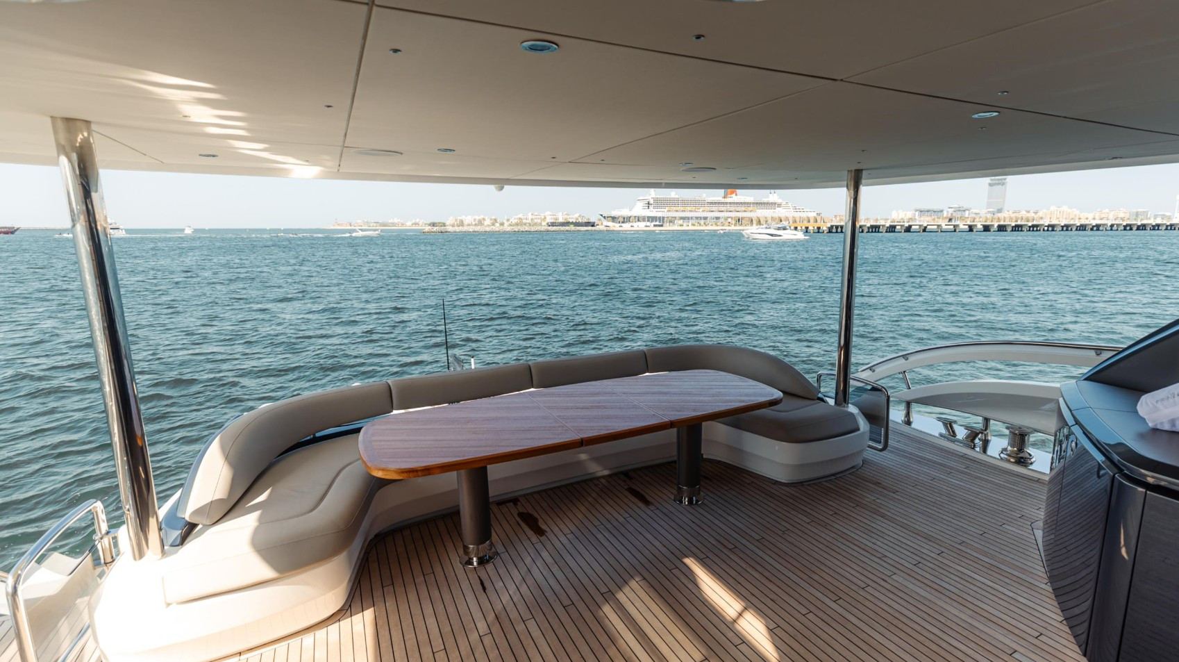 Princess 95X Super-flybridge — photo 2