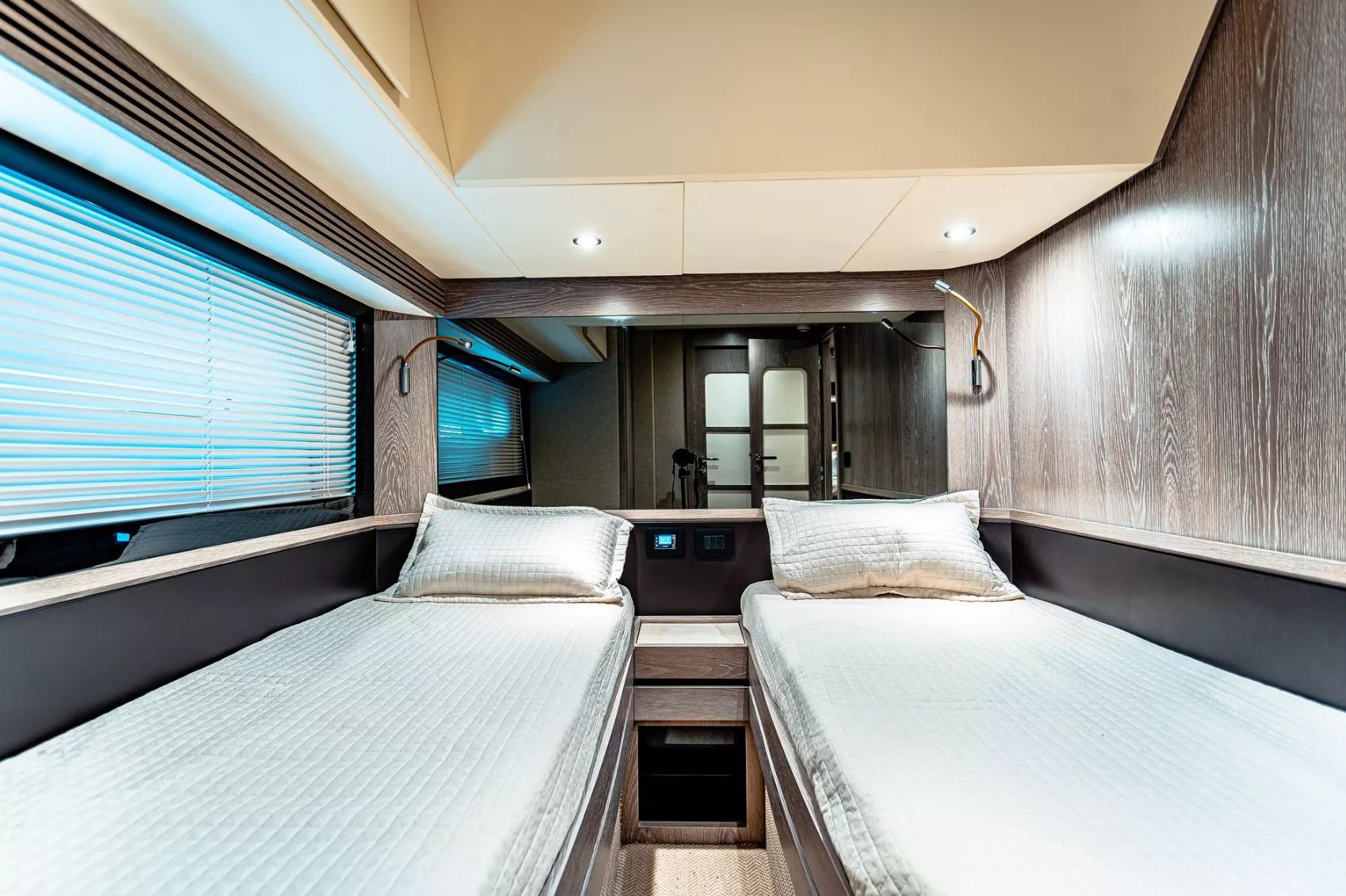 Azimut Magellano 66 ft — photo 13