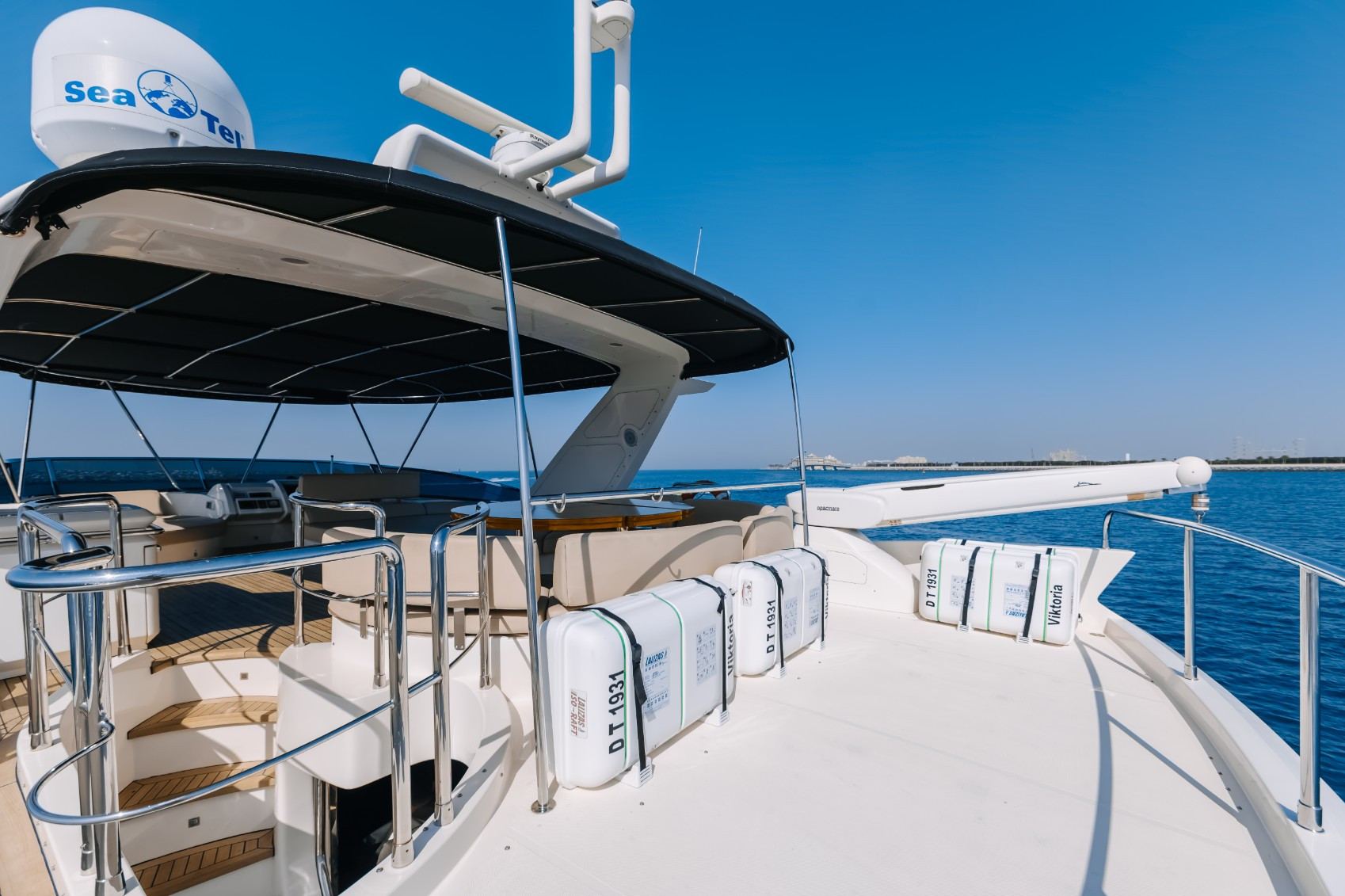 Azimut Viktoria — photo 14